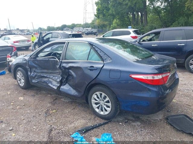 2017 TOYOTA CAMRY LE 3
