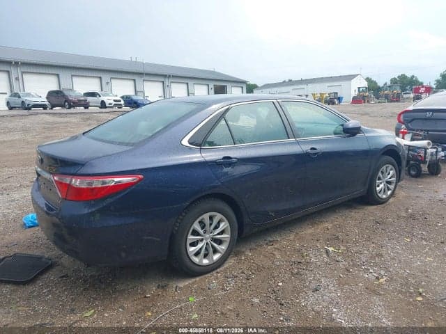 2017 TOYOTA CAMRY LE 4
