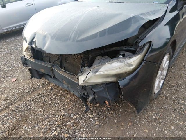 2017 TOYOTA CAMRY SE 6