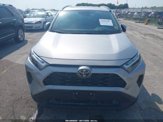 2024 TOYOTA RAV4 XLE 12