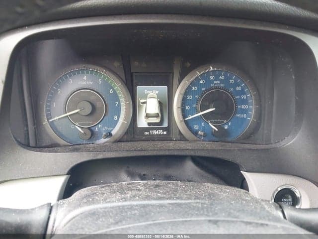 2017 TOYOTA SIENNA XLE 8 PASSENGER 7