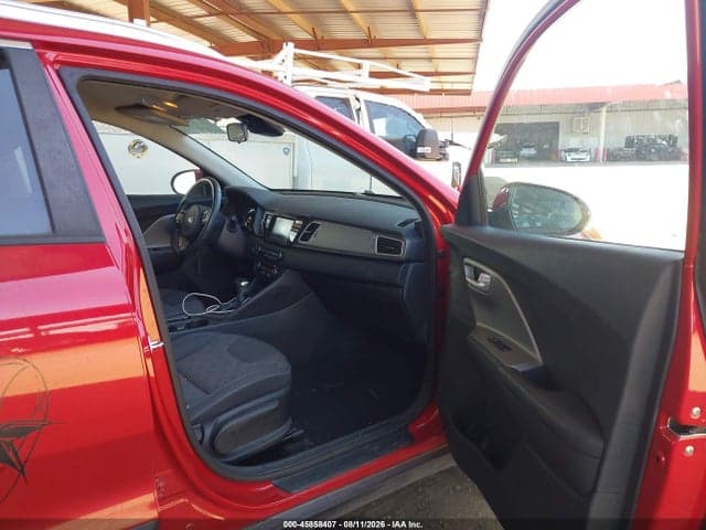 2019 KIA NIRO LX 5