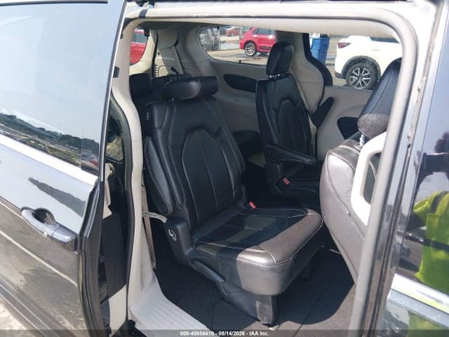 2022 CHRYSLER PACIFICA TOURING L 8