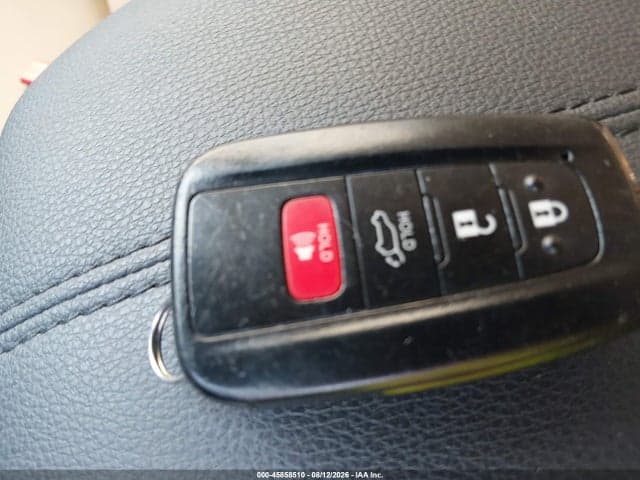 2025 TOYOTA RAV4 XLE PREMIUM 11