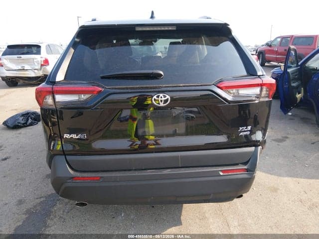 2025 TOYOTA RAV4 XLE PREMIUM 16