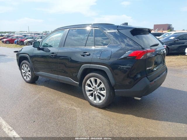 2025 TOYOTA RAV4 XLE PREMIUM 3