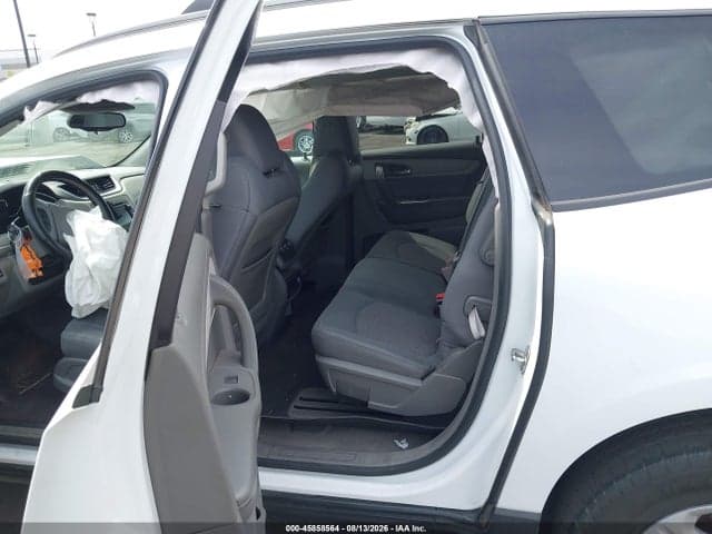 2017 CHEVROLET TRAVERSE LS 8