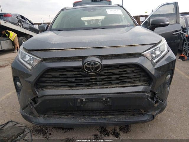 2020 TOYOTA RAV4 XLE 6