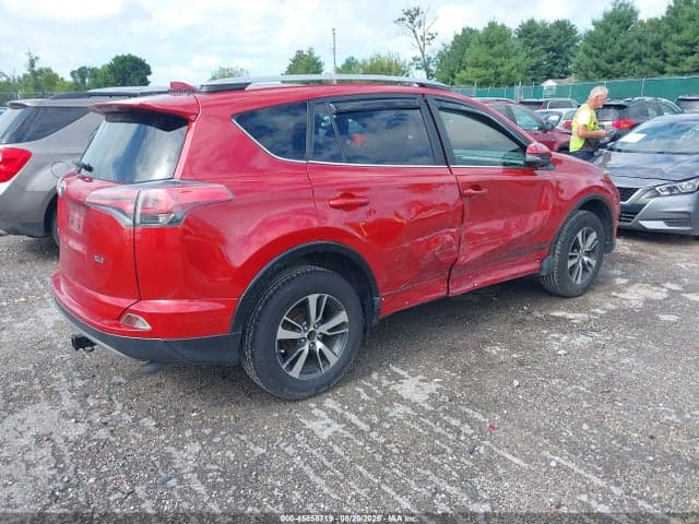 2017 TOYOTA RAV4 XLE 4