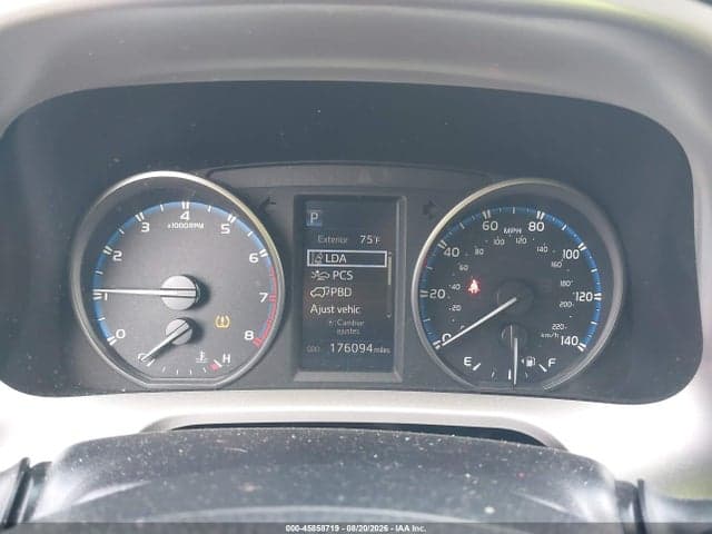 2017 TOYOTA RAV4 XLE 7
