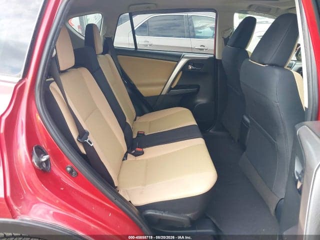 2017 TOYOTA RAV4 XLE 8