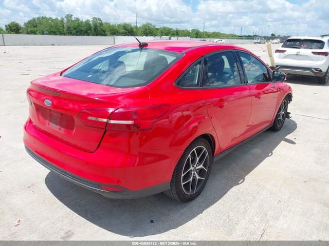 2017 FORD FOCUS SEL 4