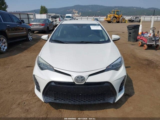 2019 TOYOTA COROLLA SE 12