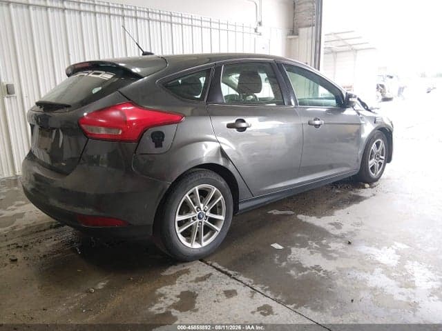 2017 FORD FOCUS SE 4