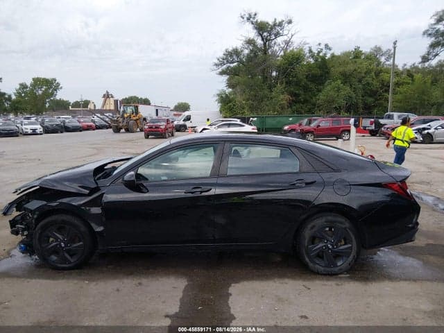 2023 HYUNDAI ELANTRA SEL 15