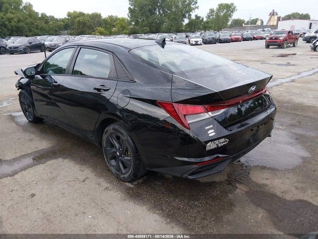 2023 HYUNDAI ELANTRA SEL 3