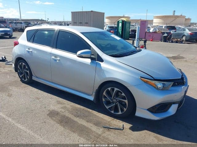 2018 TOYOTA COROLLA IM 1
