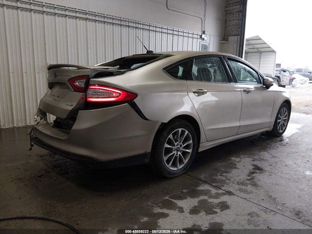 2017 FORD FUSION SE 4