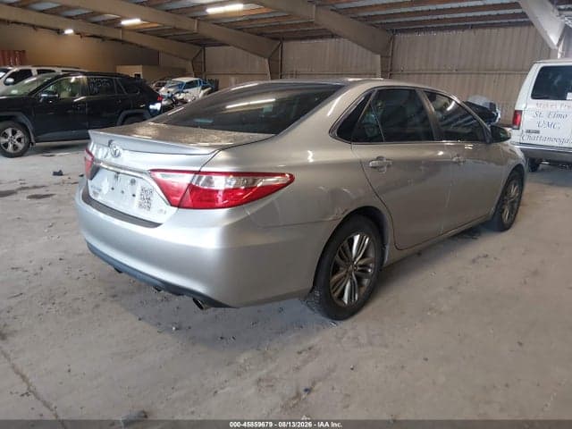 2017 TOYOTA CAMRY SE 4