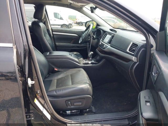 2018 TOYOTA HIGHLANDER XLE 5