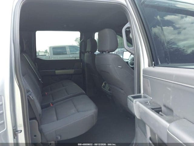 2026 FORD F-150 XLT 8