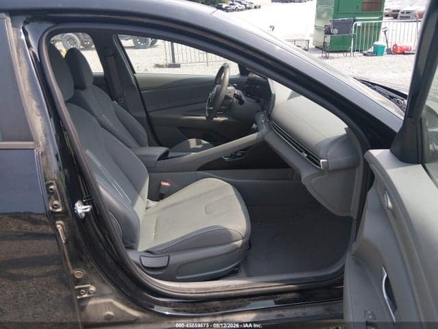 2023 HYUNDAI ELANTRA SEL 5