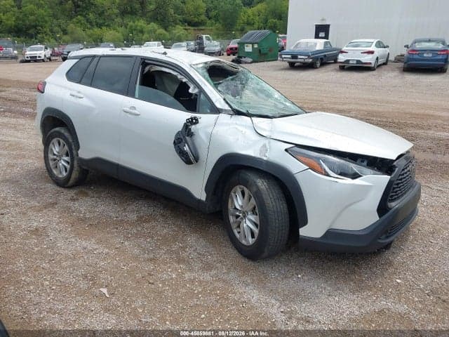 2022 TOYOTA COROLLA CROSS LE
