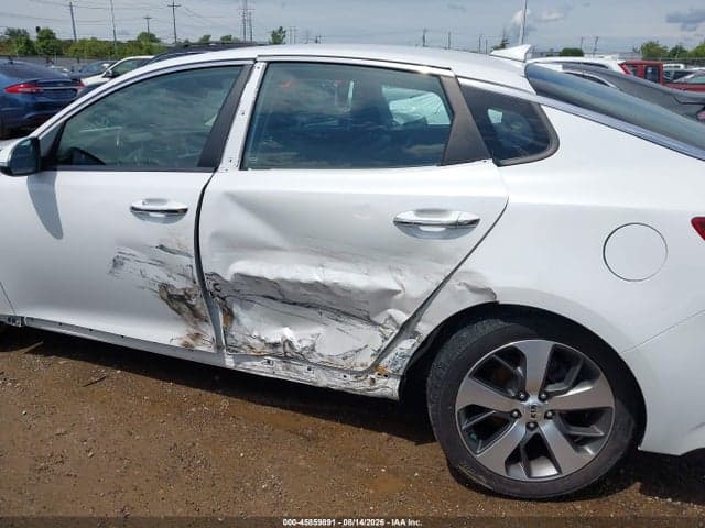 2019 KIA OPTIMA S 6