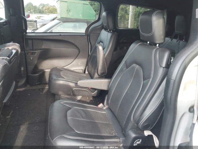 2019 CHRYSLER PACIFICA TOURING L PLUS 8