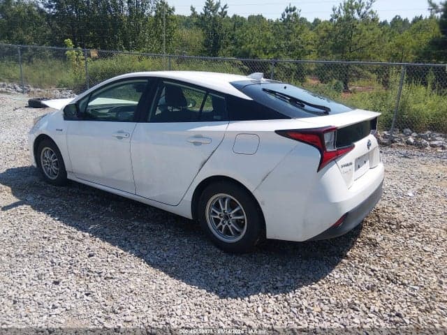 2021 TOYOTA PRIUS LE 3