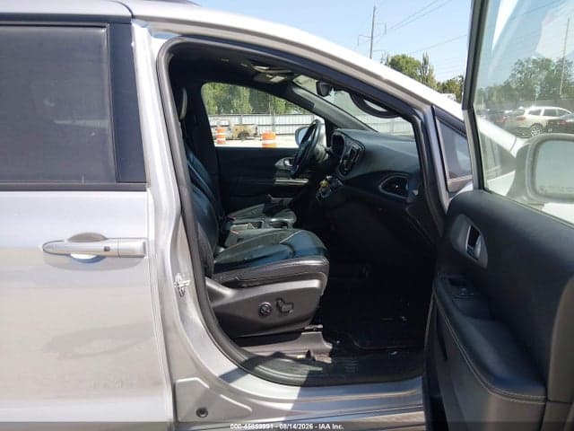 2018 CHRYSLER PACIFICA TOURING L 5