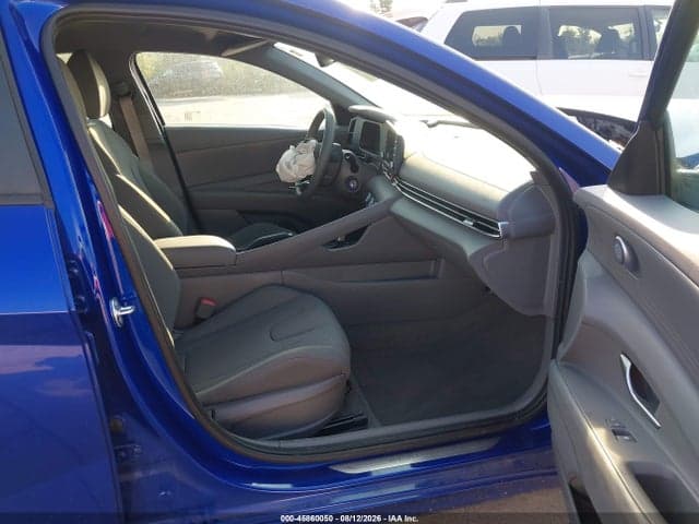 2025 HYUNDAI ELANTRA SE 5