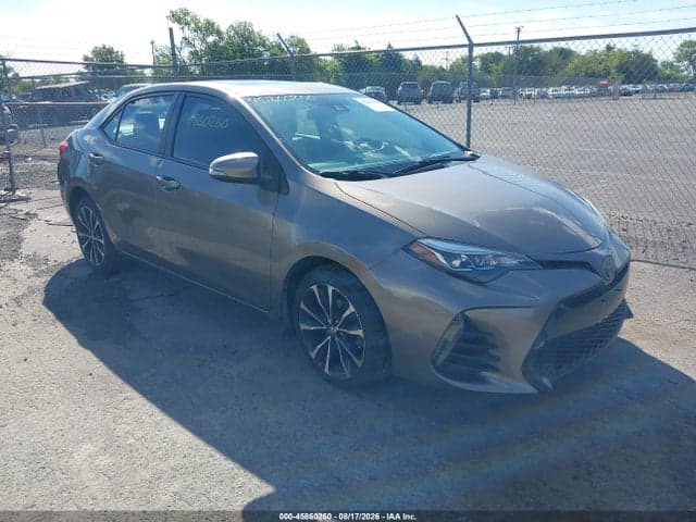 2019 TOYOTA COROLLA SE 1
