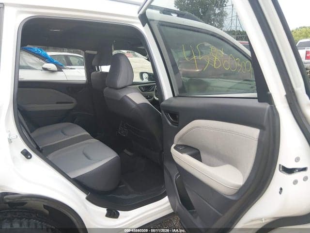 2025 SUBARU FORESTER PREMIUM 8