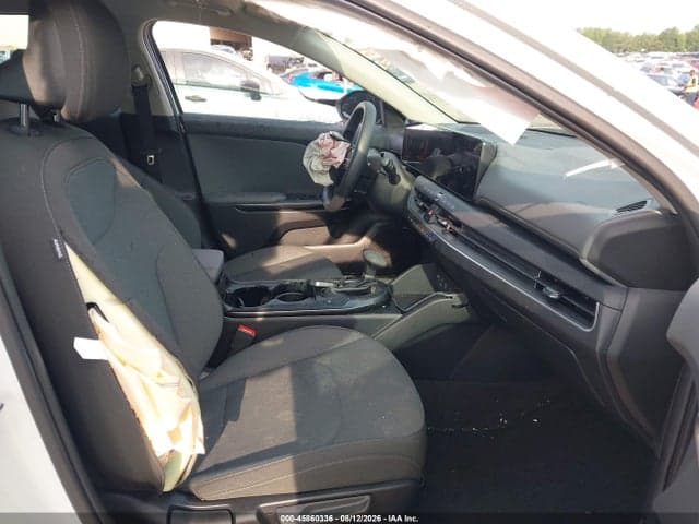 2025 KIA K4 LX 5