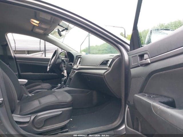 2018 HYUNDAI ELANTRA SEL 5