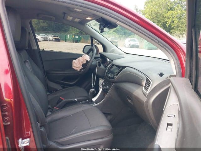 2021 CHEVROLET TRAX AWD LT 5