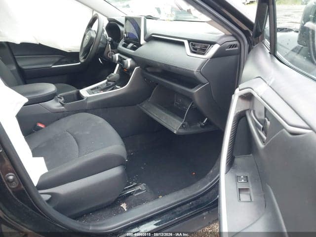 2024 TOYOTA RAV4 LE 5