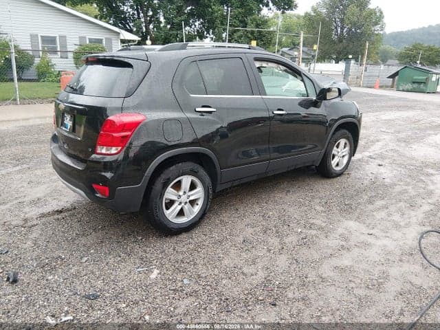 2019 CHEVROLET TRAX LT 4