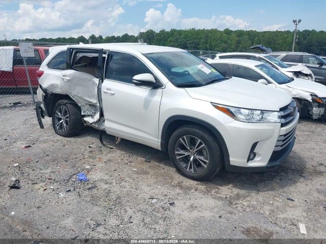 2017 TOYOTA HIGHLANDER LE PLUS 1