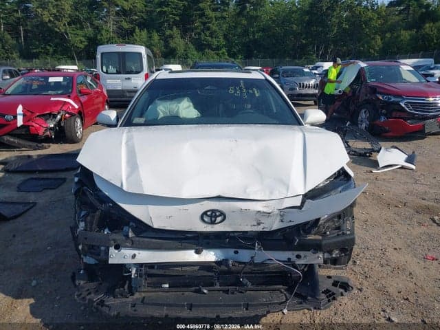 2025 TOYOTA CAMRY SE 6