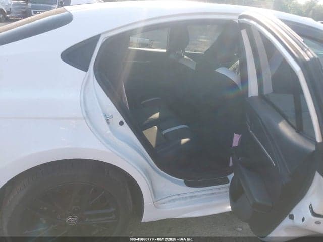 2025 TOYOTA CAMRY SE 8