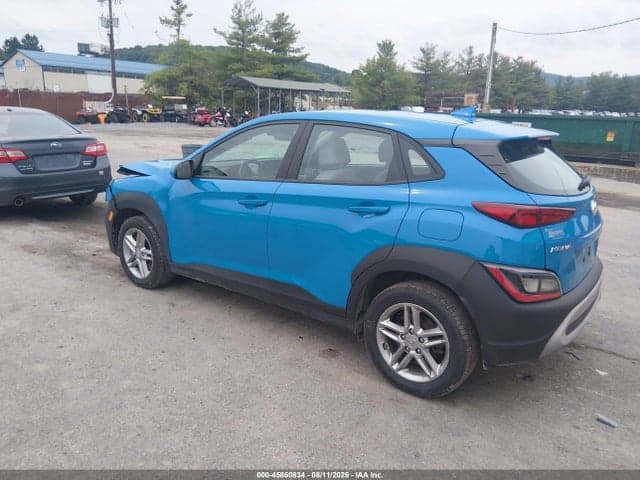 2022 HYUNDAI KONA SE 3