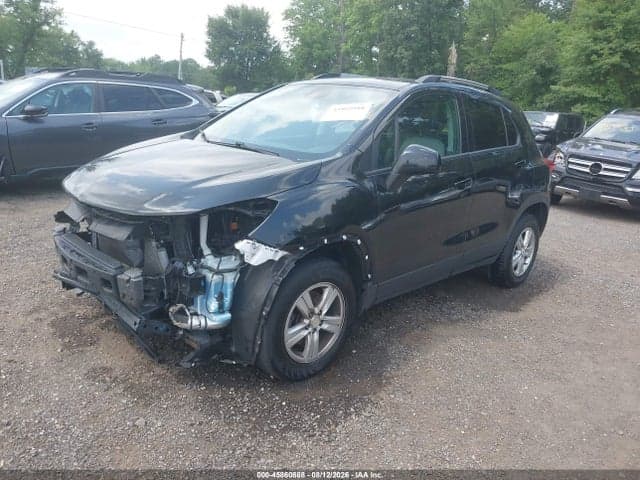 2021 CHEVROLET TRAX AWD LT 2