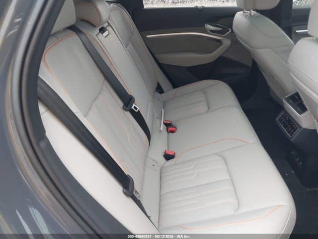 2024 AUDI Q8 E-TRON PRESTIGE QUATTRO 8