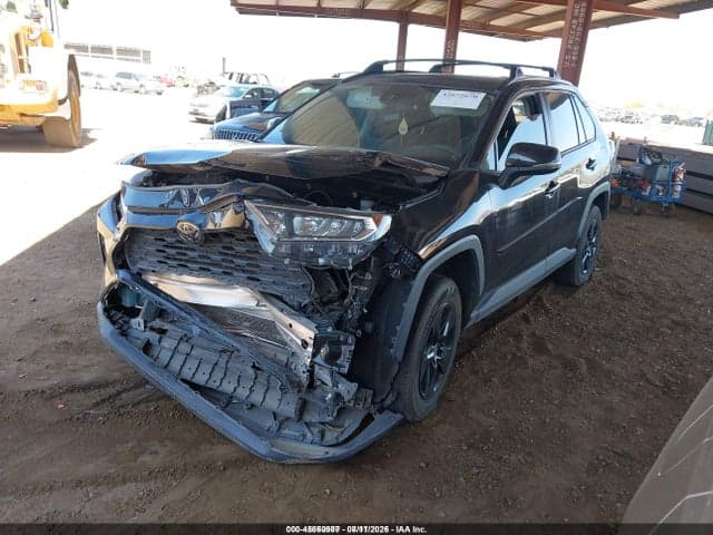 2019 TOYOTA RAV4 XLE 2