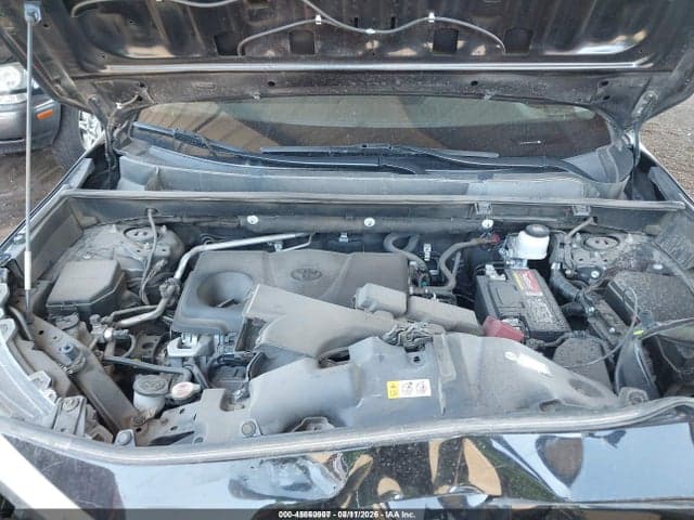 2019 TOYOTA RAV4 XLE 10