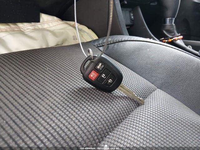 2017 TOYOTA COROLLA SE 11