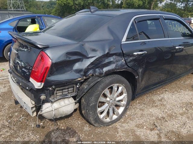 2017 CHRYSLER 300C AWD 18