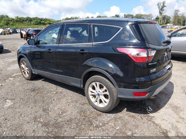 2017 FORD ESCAPE SE 3